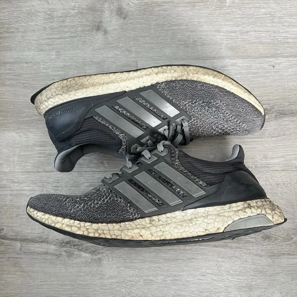 Adidas Ultraboost Mens 10.5 Gray White Running Shoes Boost Athletic Sneakers